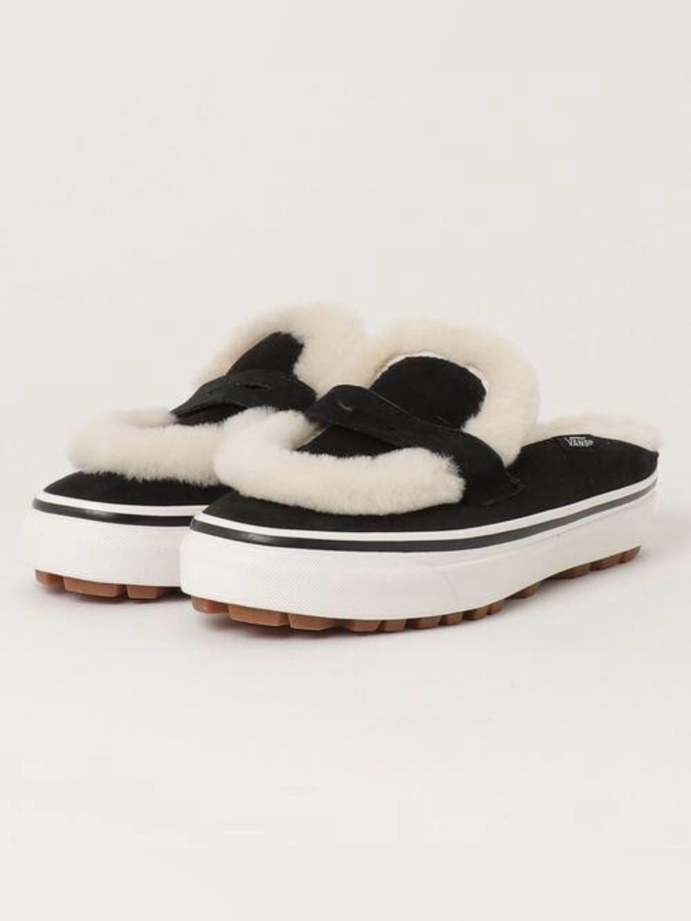 Vans Style 53 Cozy Shearling Black/Natural Women’s Shoes